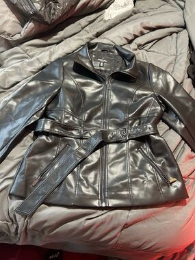 KENNITH COLE-Black  Faux Leather Belted Jacket